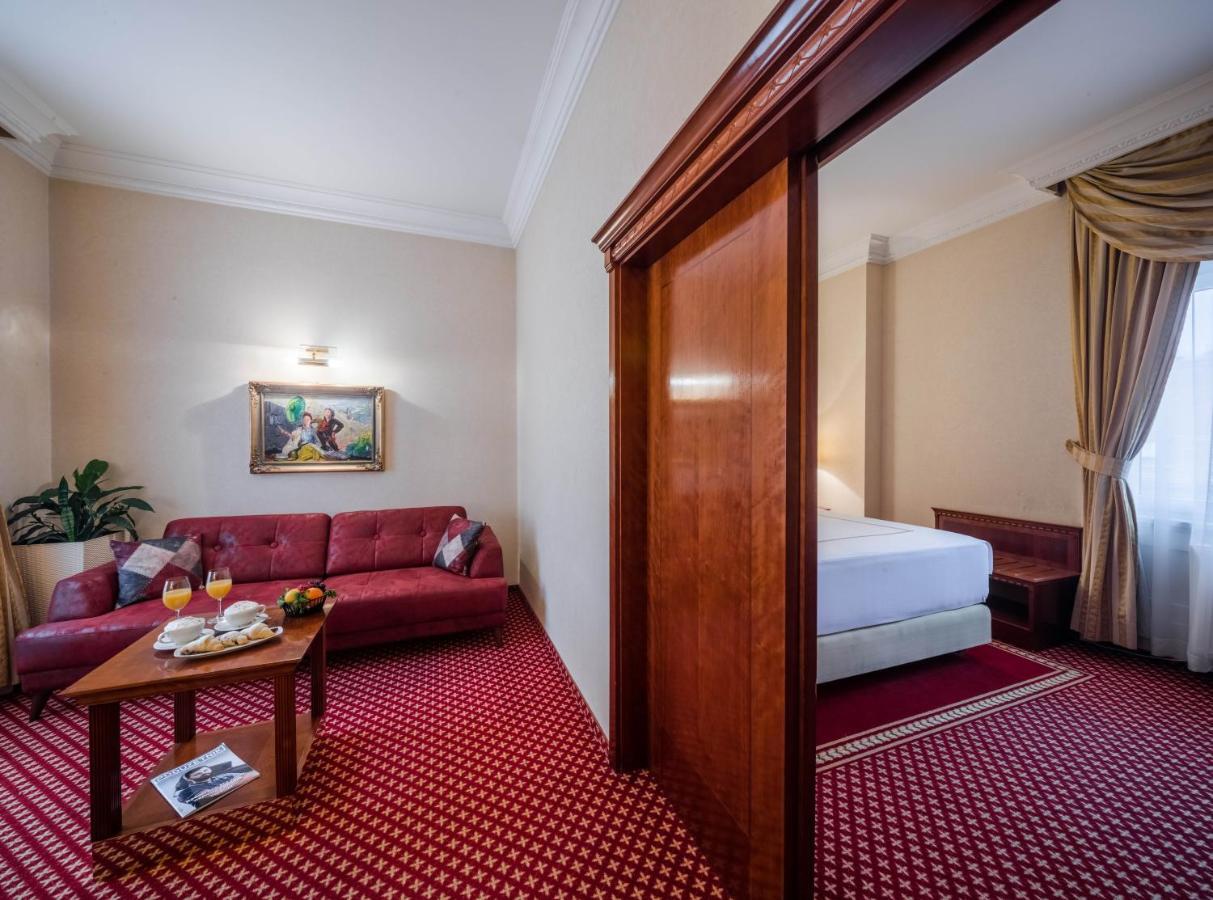 Hotel Waldinger Osijek Zewnętrze zdjęcie
